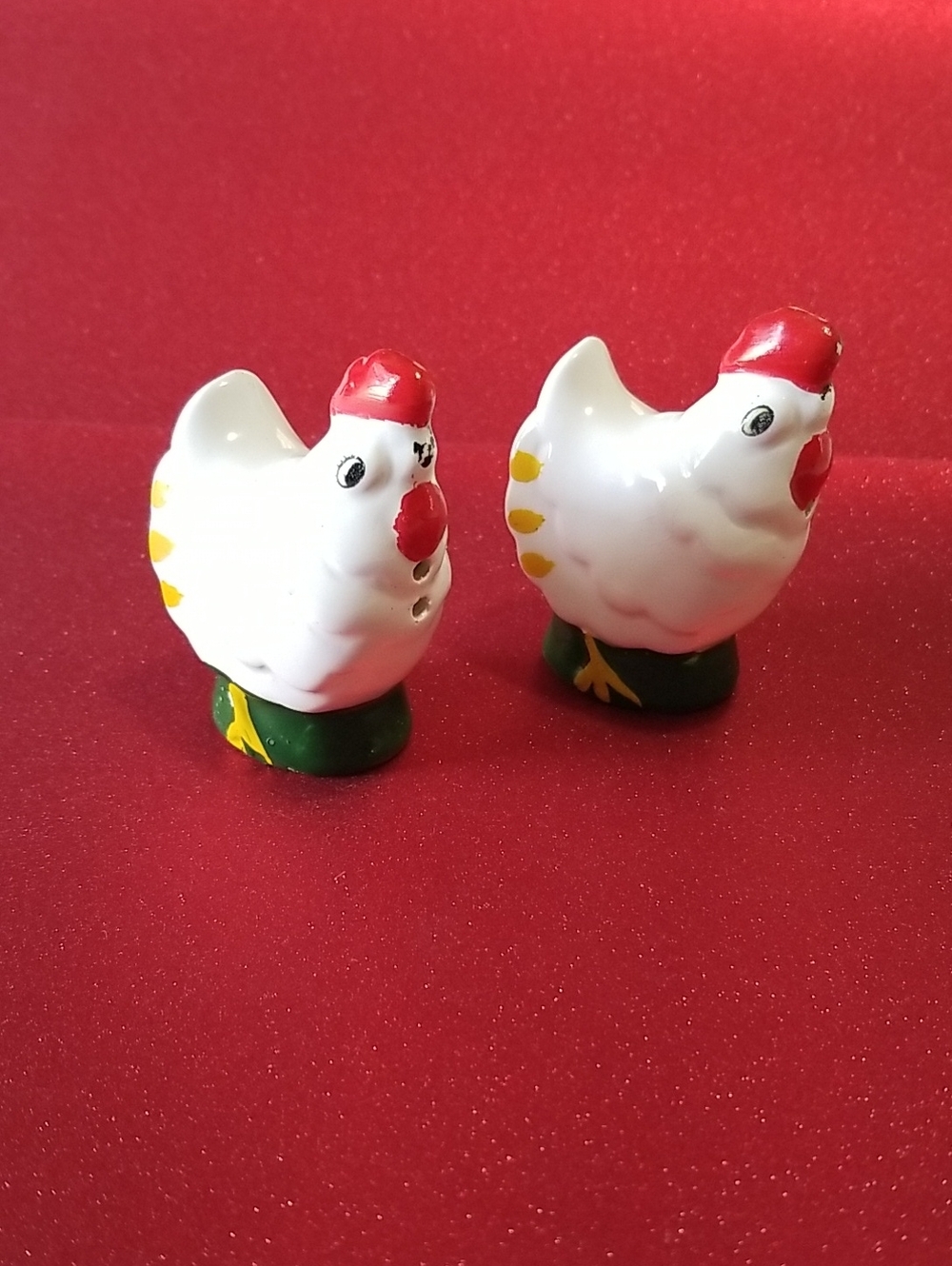 Vintage Ceramic Chicken Salt and Pepper Shakers